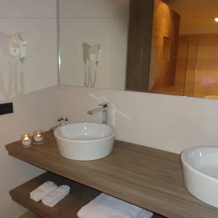 酒店 Ferretti Majestichouse 卡斯泰内多洛
